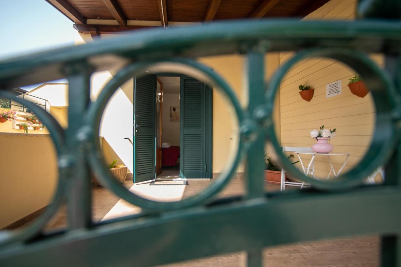 Royal Rooms Terracina Eksteriør bilde