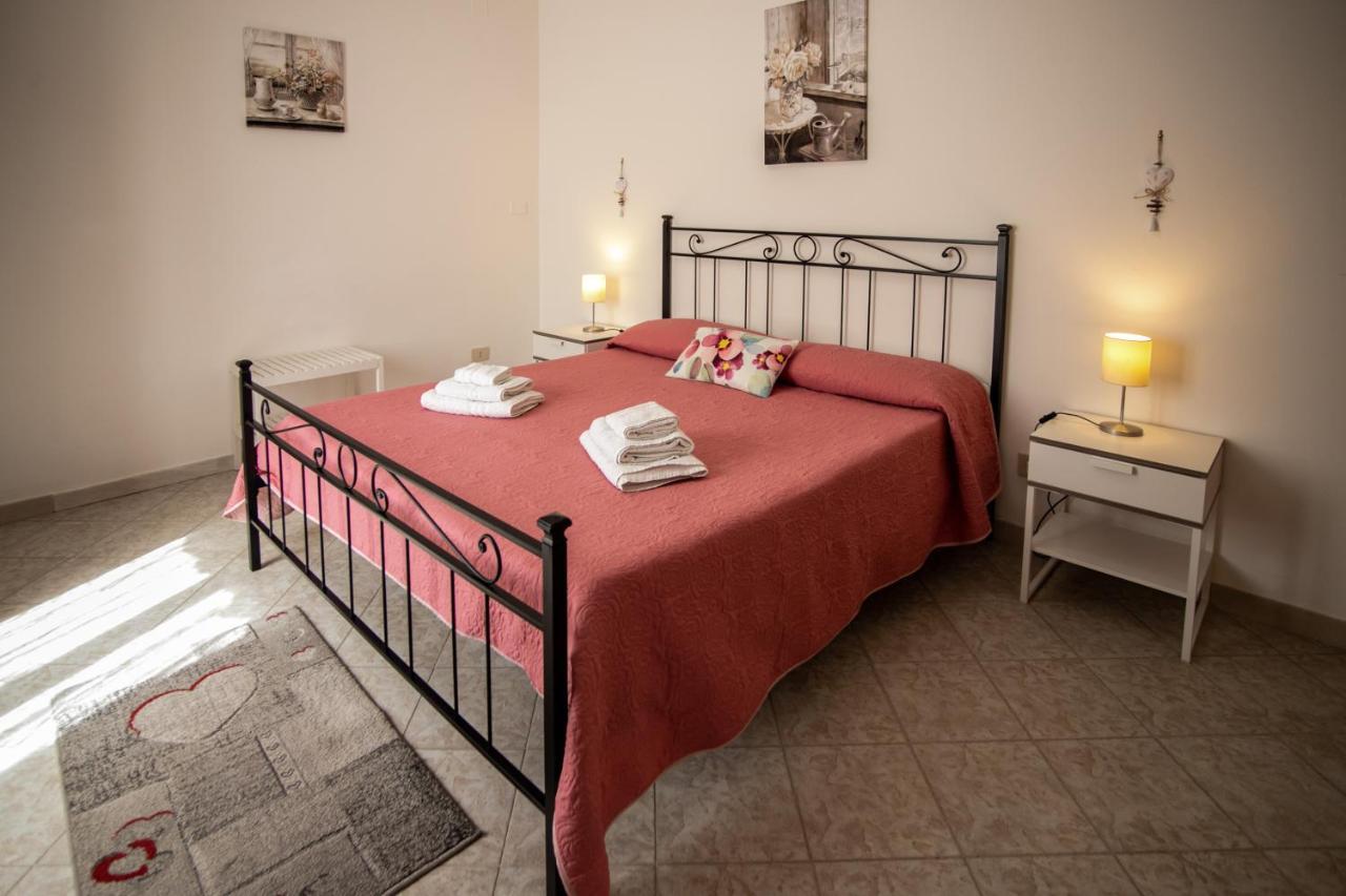 Royal Rooms Terracina Eksteriør bilde