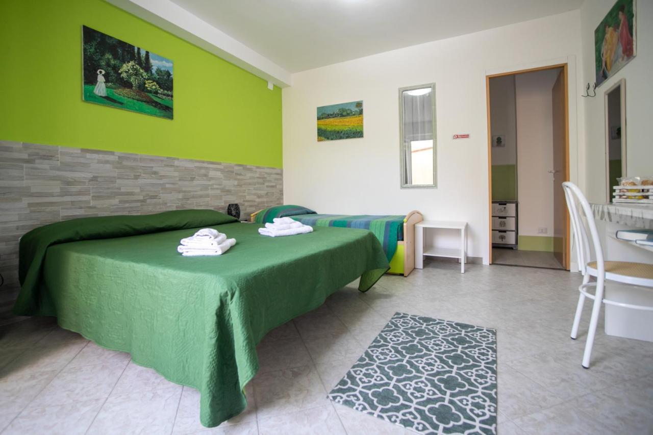 Royal Rooms Terracina Eksteriør bilde