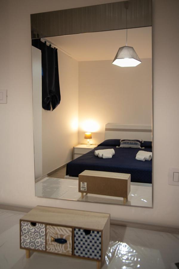 Royal Rooms Terracina Eksteriør bilde
