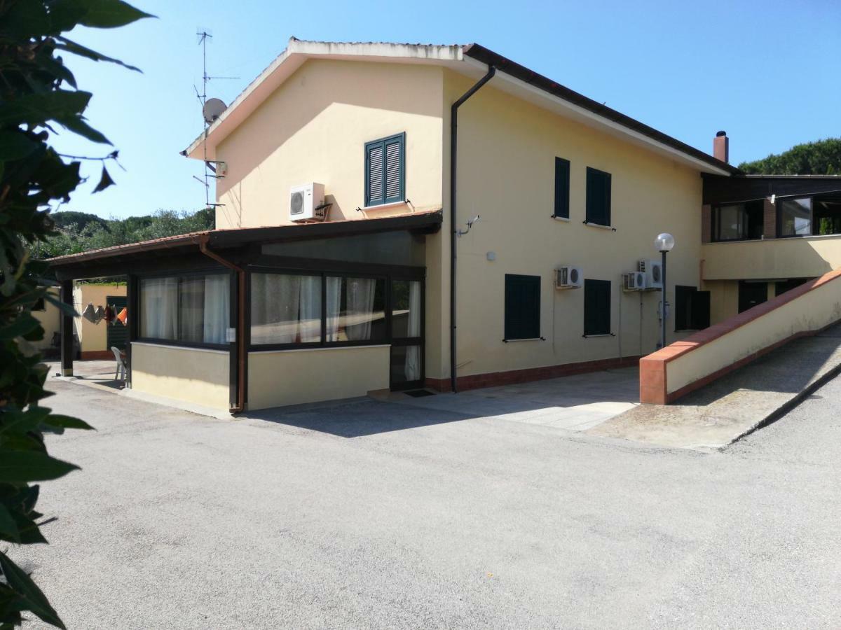 Royal Rooms Terracina Eksteriør bilde