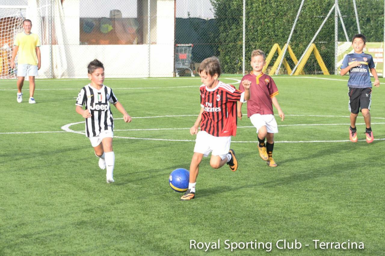 Royal Rooms Terracina Eksteriør bilde